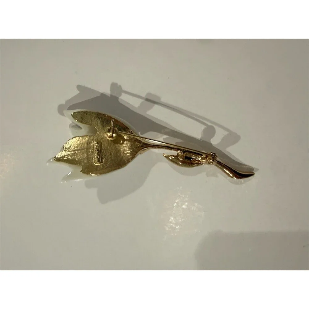 Monet Tulip Flower Brooch Pin Gold White Resin Vintage Signed 3 in cute gift